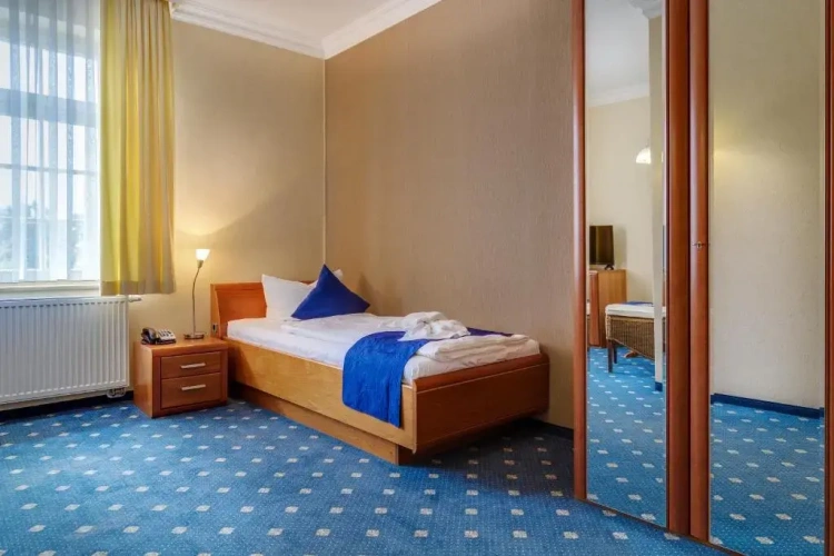 Standard Double room with view
