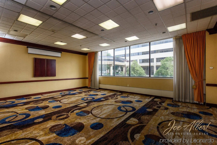 DoubleTree by Hilton Canton Downtown