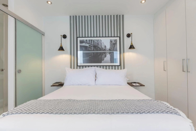 Monochromatic 2BR in Miraflores