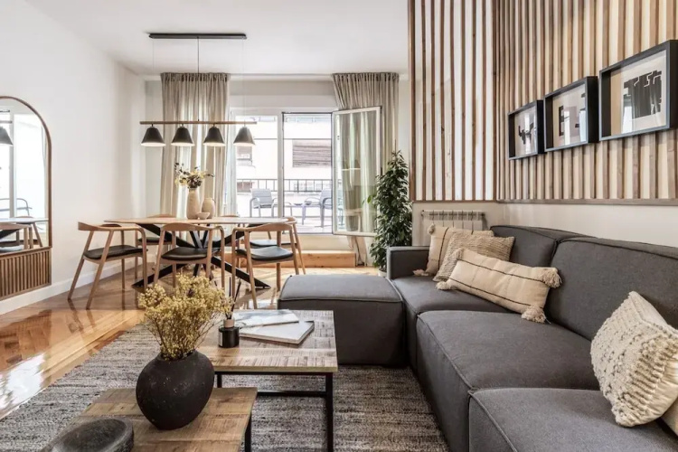Benac - 3 Bedrooms and Terrace in Almagro