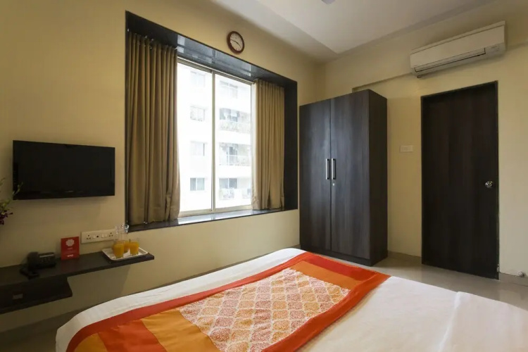 Bhagyashree Executive by OYO Rooms