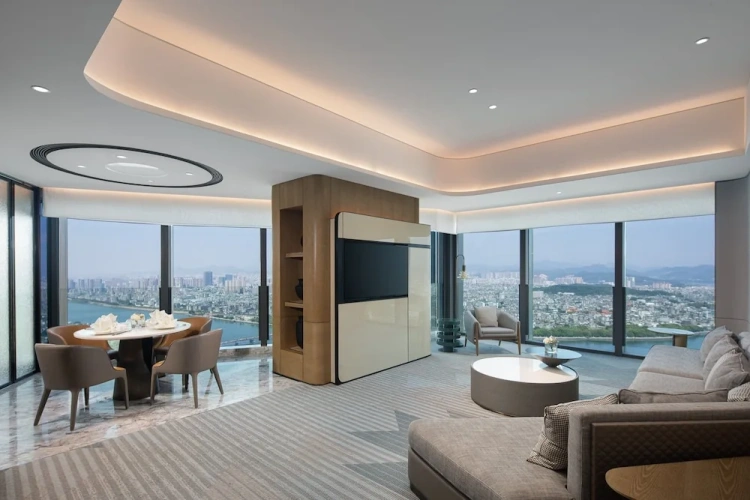 Ambassador Double Suite