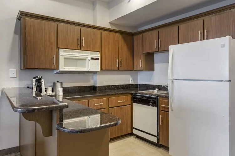 1 Bedroom Suite