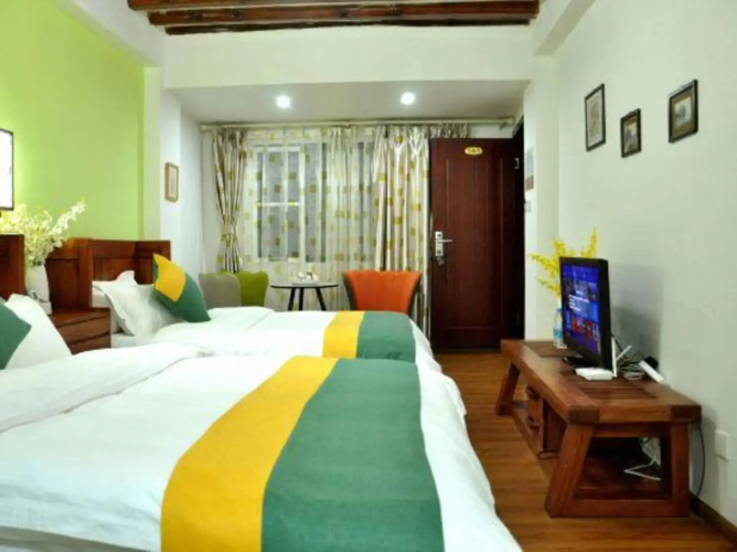 Bingdao Huayue Inn