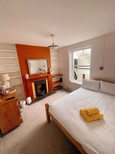 Charming Brighton Townhouse