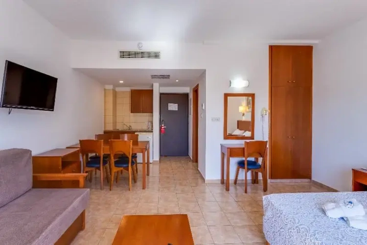 Standard Double room with balcony and with land view