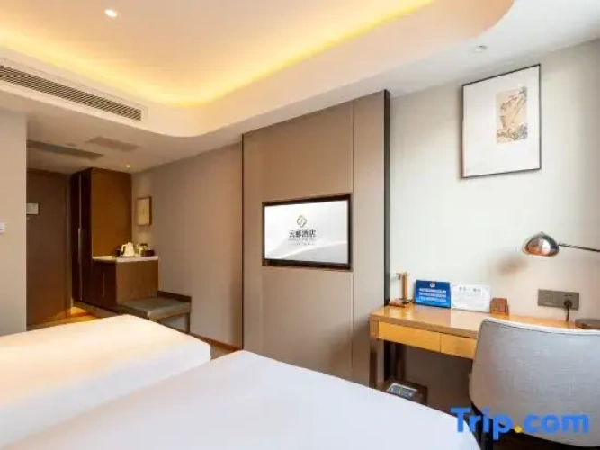 Standard Double room with view