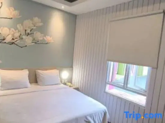 True Blue Bunga Bunga Hotel Pasar Baru