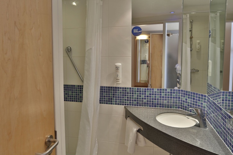 Holiday Inn Express Folkestone - Channel Tunnel photo 11