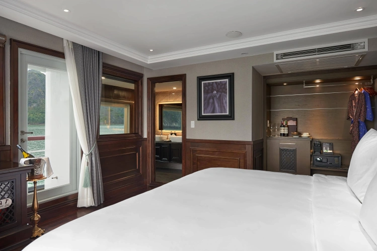 Grand Suite with balcony