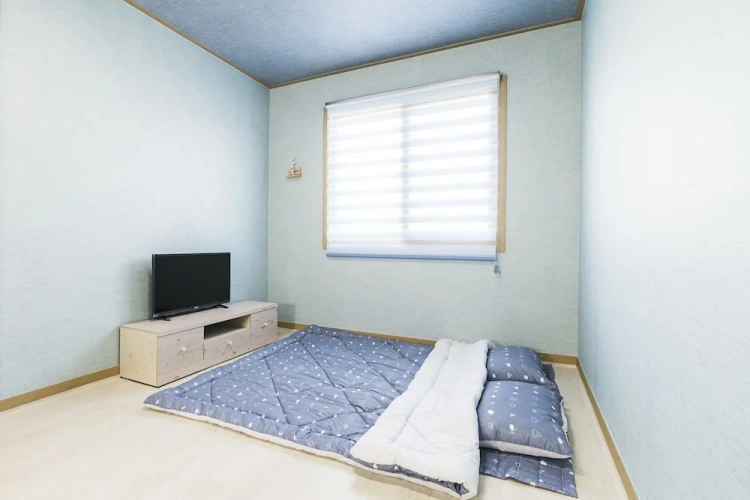 Standard room with balcony