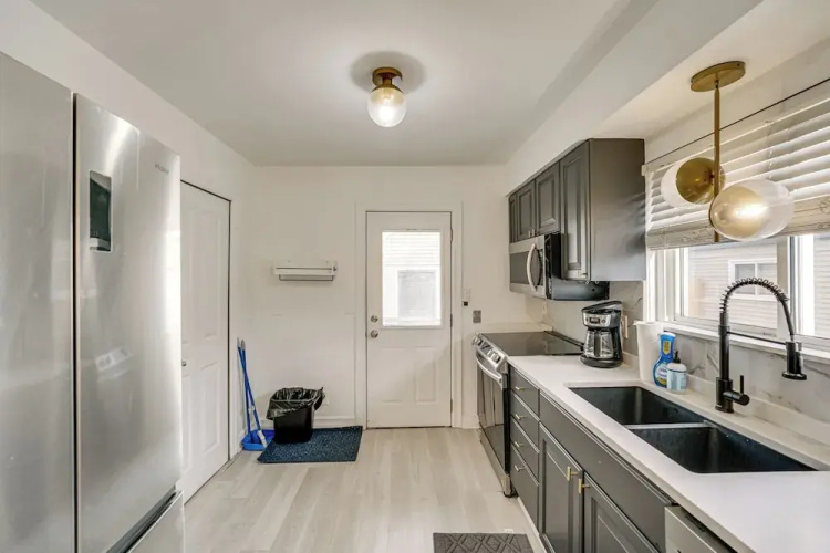 Trendy Birmingham House w/ Laundry Amenities!