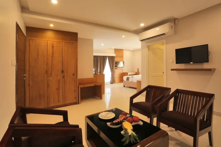Dfort Hotel Kollam