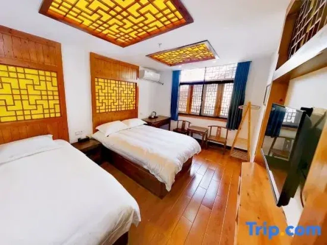 Standard Double room with river view
