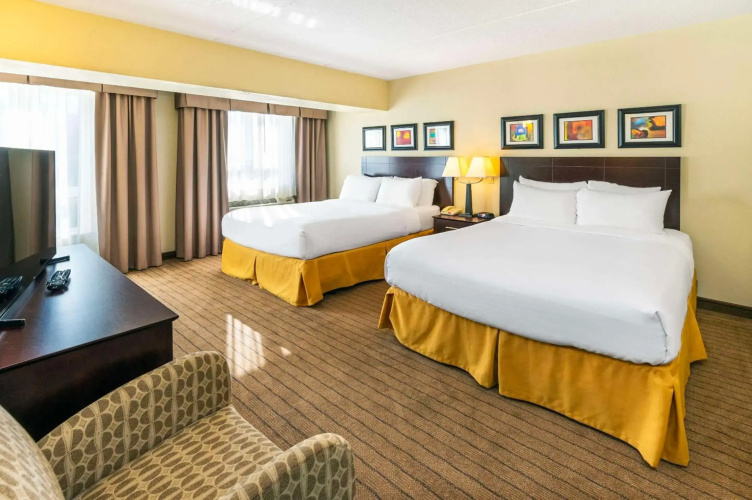Comfort Inn & Suites