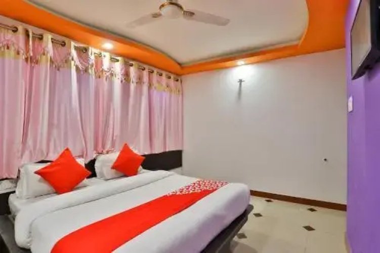 Hotel Shree by OYO Rooms