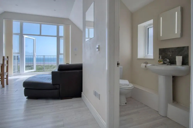 Caldey - 2 Bedroom Apartment - Pendine