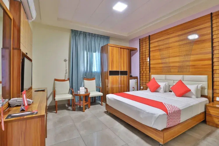 Blue Diamond Hotel