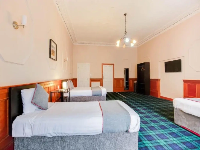 Standard Quadruple room