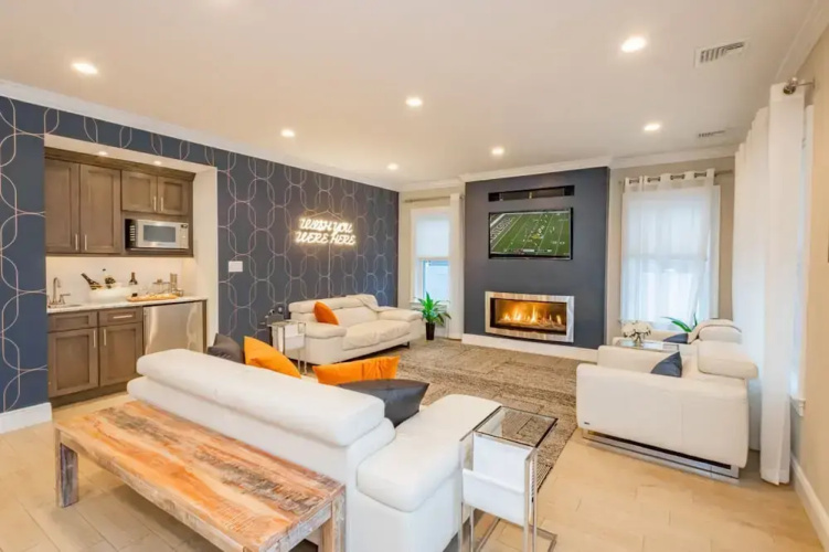 Spacious 6BR Beach Home With Elevator Heated Pool - Ideal for Family Vacations
