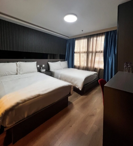 Standard Triple room