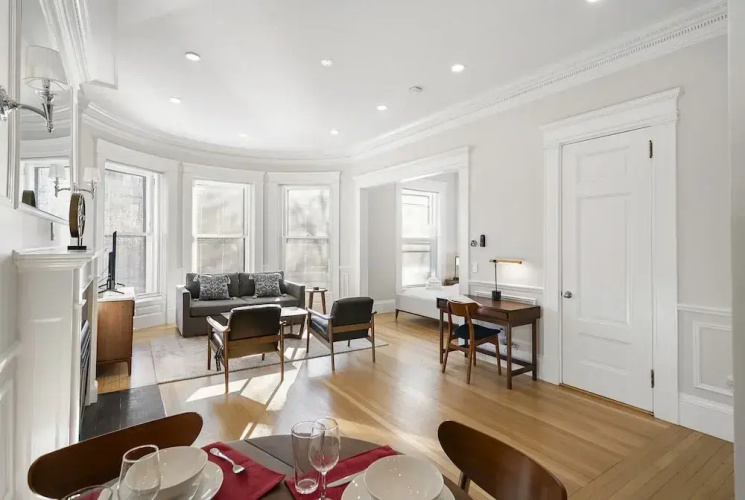 Charlesgate Suites
