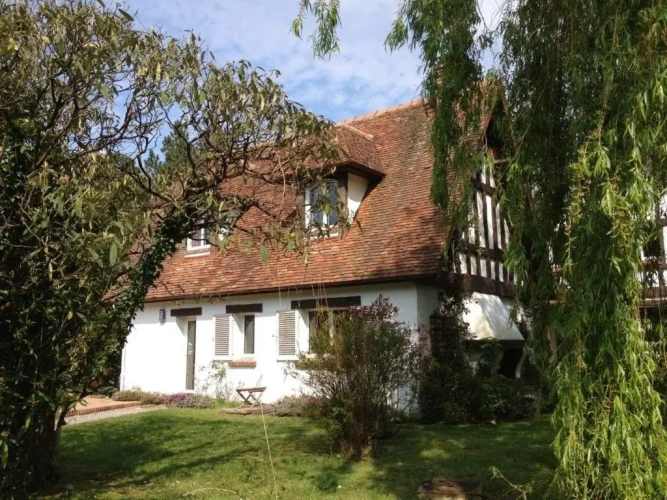 2 Bedrooms Cottage