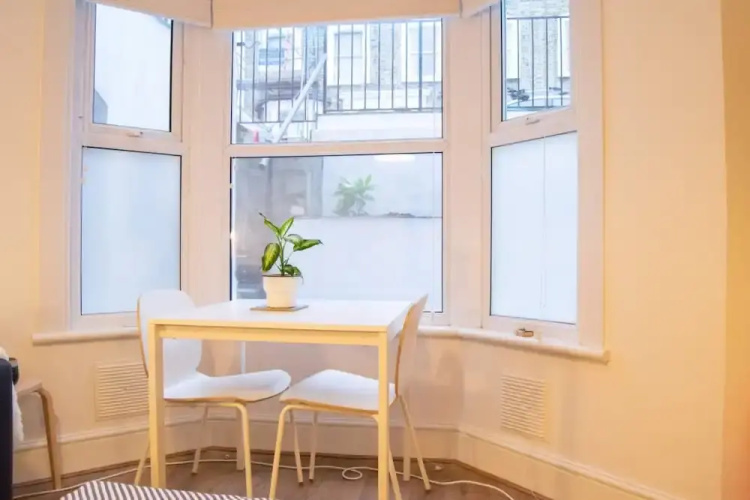 Charming 1 Bedroom Flat With Patio In Hackney