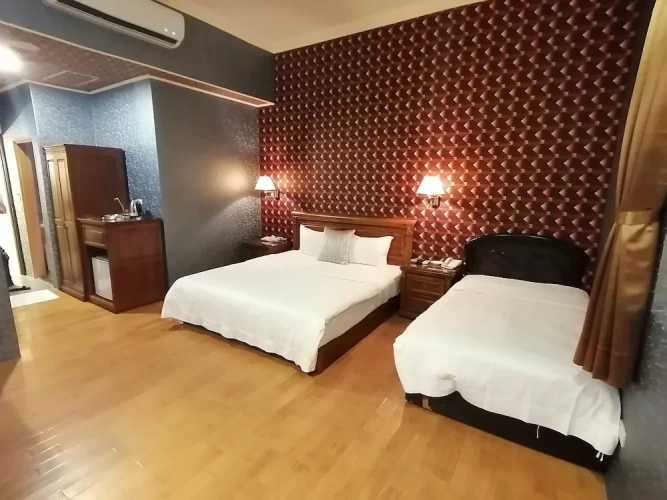 Standard Triple Family room