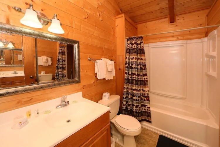 A Walk in the Clouds - Two Bedroom Cabin