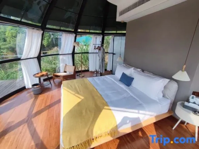 Tent with river view