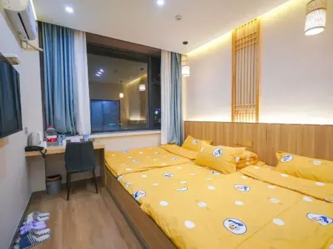 Rest bounded Hotel