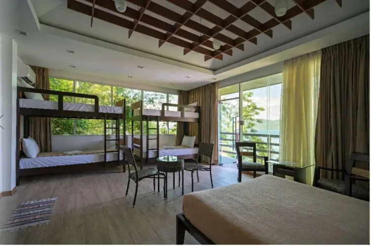 Standard room with sea view