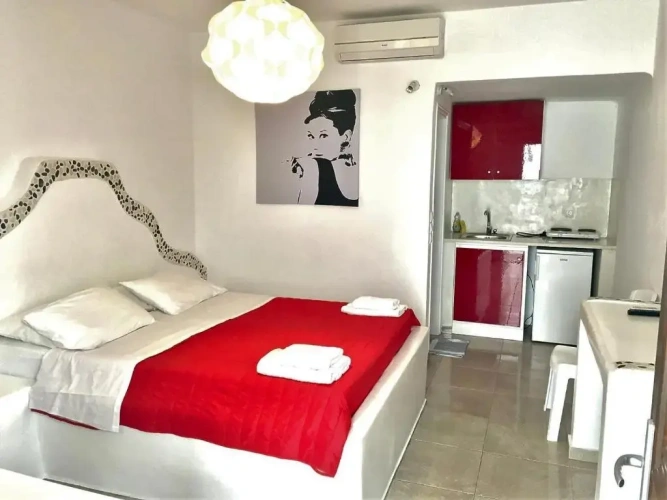 Deluxe Double Studio