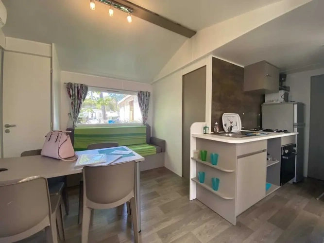 2 Bedrooms Standard Family room