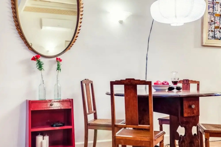 Elegant 1Br Flat in Amazing Central Location!
