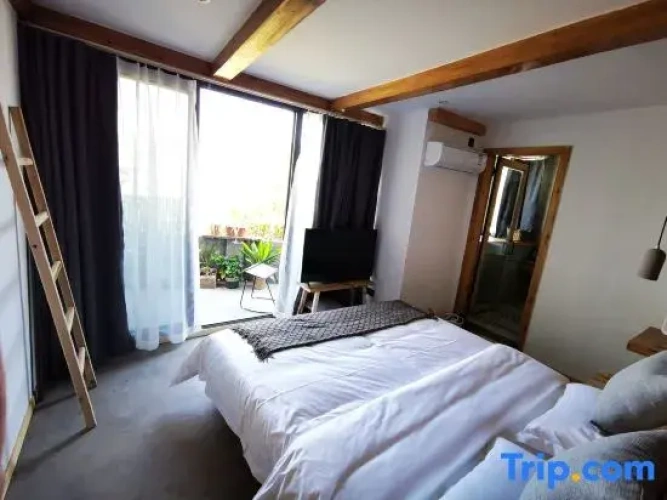 Standard Double room with garden view