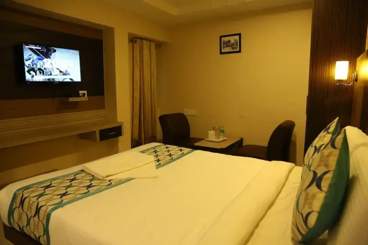 Hotel Santhi Bhavan