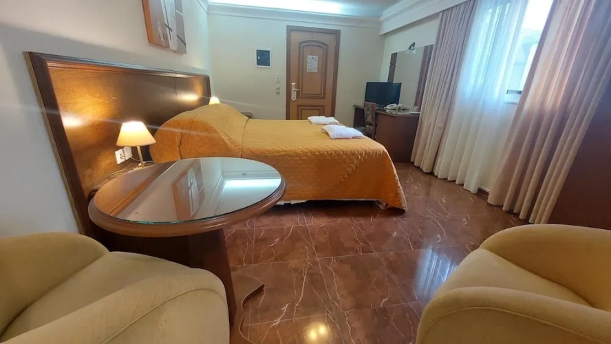 Economy Double Basement room