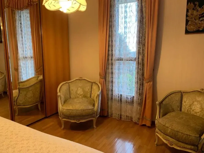3 Bedrooms Apartment