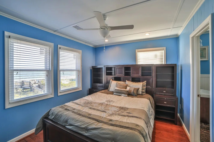 1691 E. Folly Beach - 3 Br Home