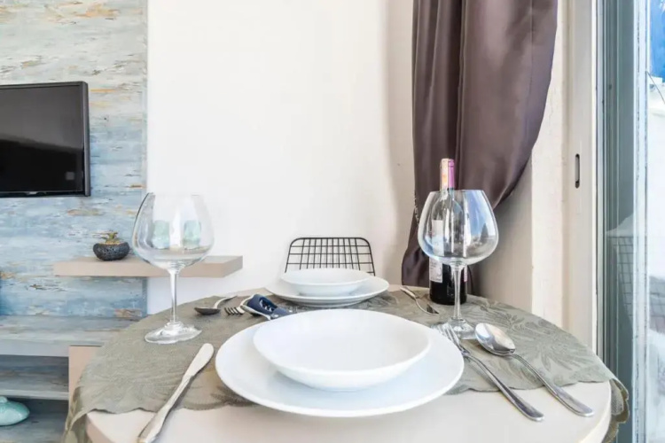 Seafront Flat With Fascinating Sea View in Bodrum