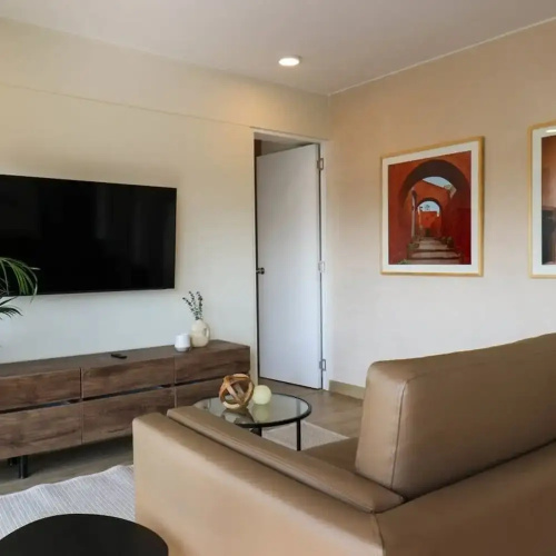 Awesome 2BR With Balcony in Miraflores
