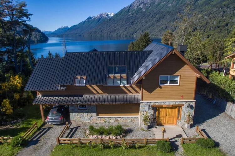 4 Bedrooms Cottage