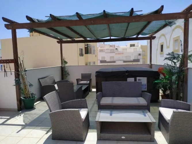 2 Bedrooms Apartment with balcony