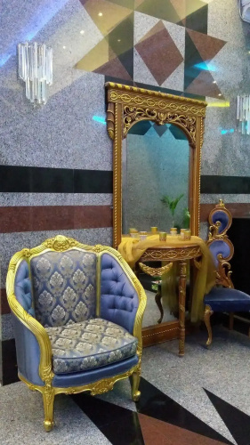 Royal Crown Hotel & Suites