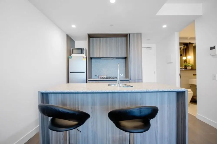 Charming Gem In Center Melbourne
