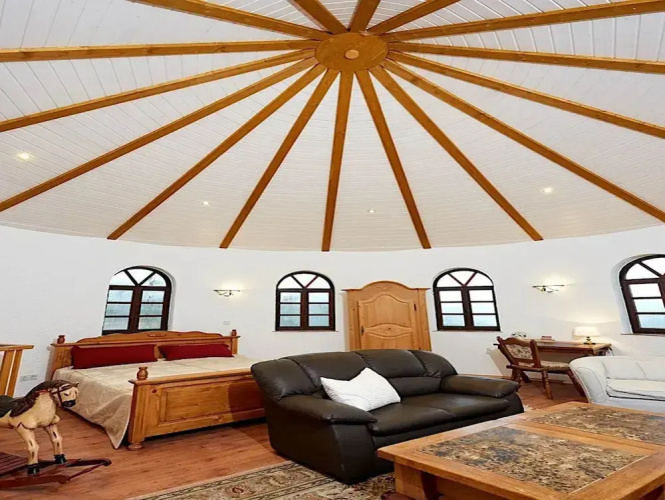 Strotzbusch Forest Hideaway