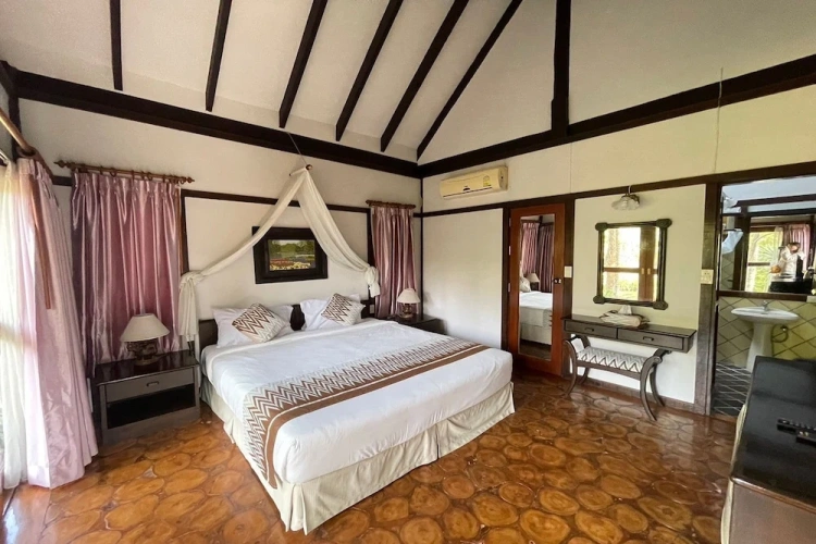 Villa with garden view