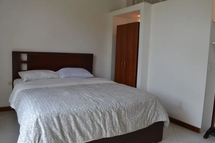 3 Bedrooms Deluxe Apartment with garden view